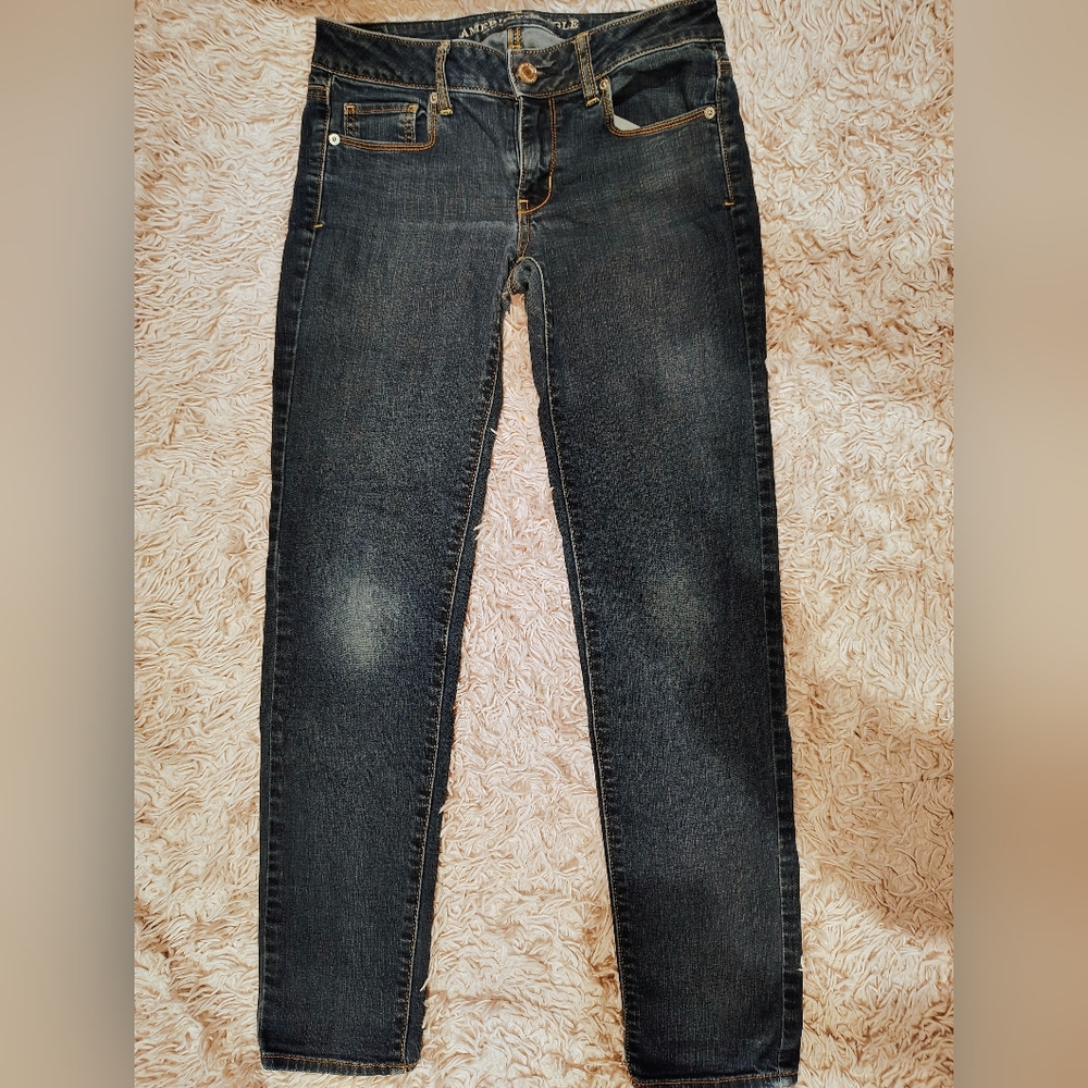 Sleek Women's Skinny Jeans